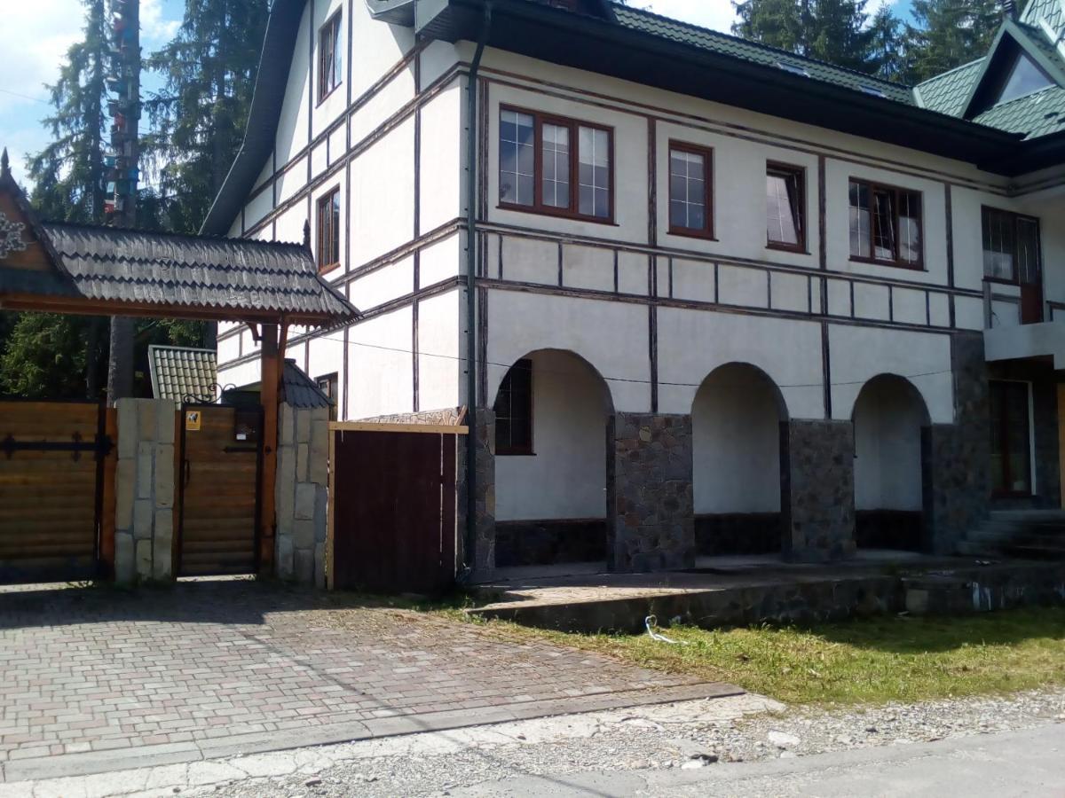 Hotel Galushko Mykulytschyn Exterior foto